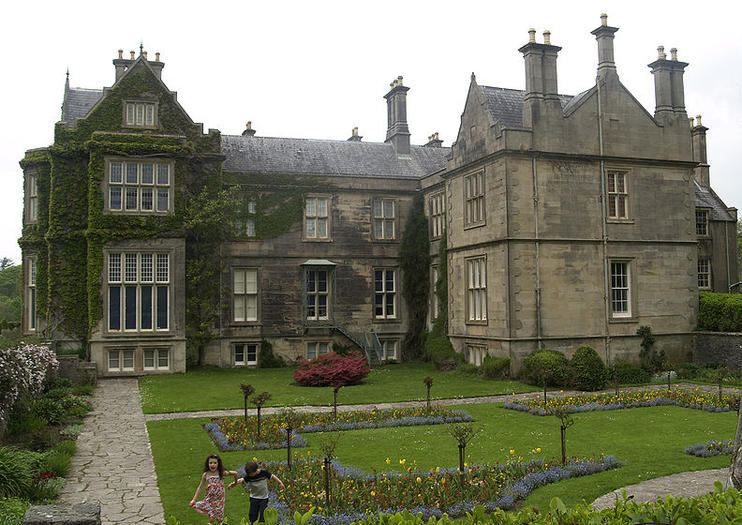 Muckross House, Gardens & Traditional Farms
